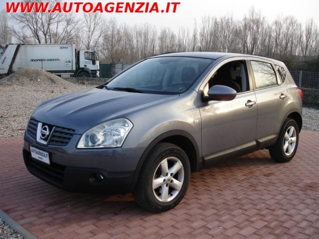 Nissan Qashqai 2.0 dCi DPF 4WD (4X4 INSERIBILE) usato a RIMINI