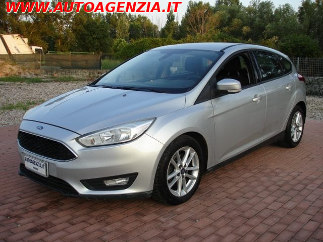 Ford Focus 1.5 TDCi 120 CV Start&Stop Business - foto 3 di 4