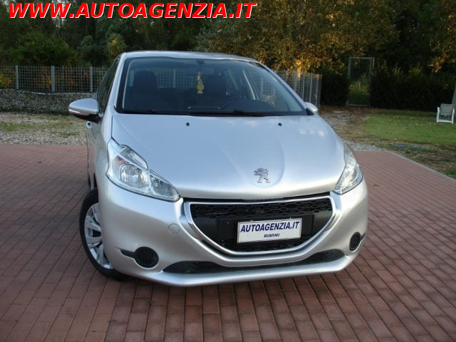 Peugeot 208 1° serie 1.2 VTi 82 CV 5 porte Active usato a RIMINI