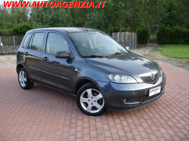 Mazda 2 1.4 TD 5p. Style Clima, del 2007, 118.000 km, in vendita a Rimini (RN)