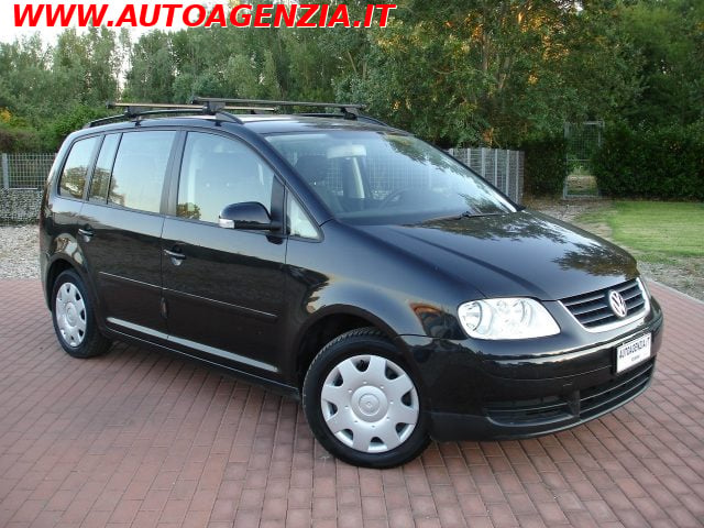 Volkswagen Touran 1.9 TDI 105CV 7 POSTI, del 2005, 142.000 km, in vendita a Rimini (RN)