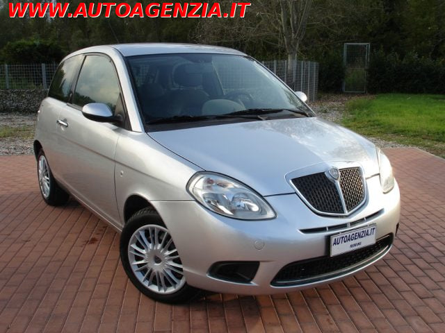 Lancia Ypsilon 1.3 MJT 75 CV Oro, del 2008, 99.522 km, in vendita a Rimini (RN)