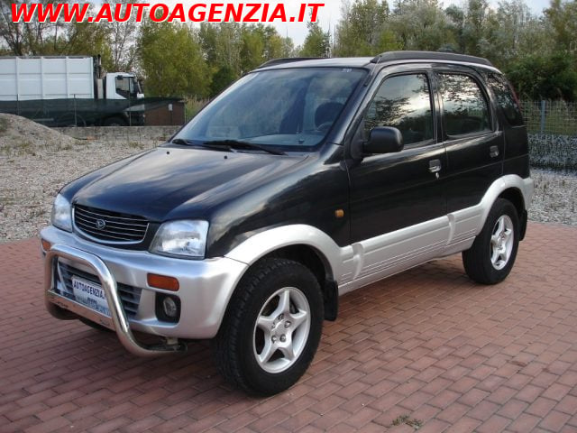 Daihatsu Terios 1.3i 16V cat 4WD SX, del 2000, 229.000 km, in vendita a Rimini (RN)