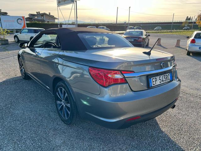 Lancia Flavia 2.4 SOLO COMMERCIANTI, del 2013, 354.000 km, in vendita a Rimini (RN)