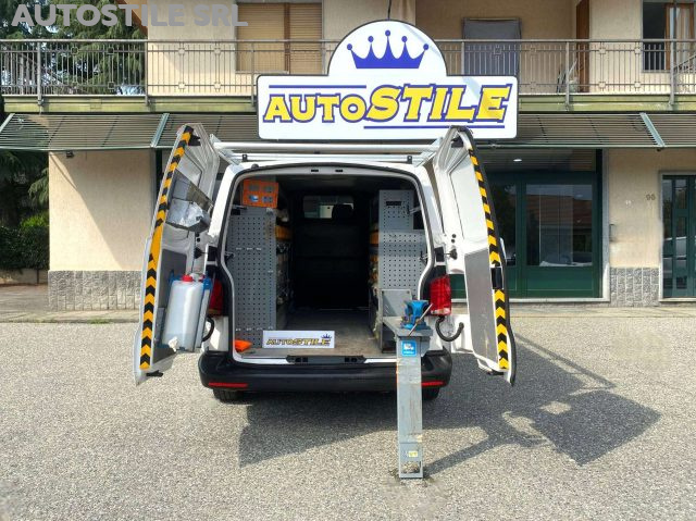 Volkswagen Transporter 2.0 TDI 150cv 4X4 4Motion OFFICINA MOBILE attrezza - foto 2 di 4