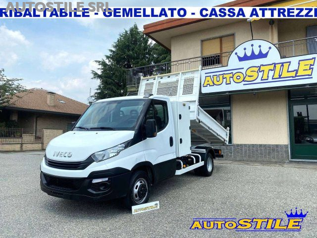 Iveco Daily 35C14 CASSONE RIBALTABILE - RUOTE GEMELLATE usato a TORINO