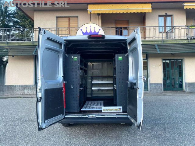 Fiat Ducato M-Jet OFFICINA MOBILE PASSO MEDIO TETTO ALTO - foto 2 di 4