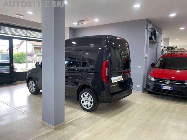 Fiat Doblo TETTO ALTO 5 POSTI XL 1.6 M-J 120 cv - foto 4 di 4