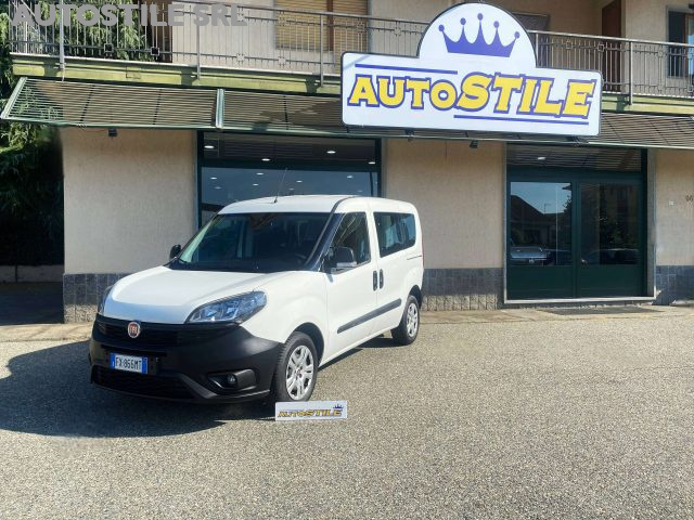 Fiat Doblo M-Jet AUTOCARRO N1 5 POSTI - 5posti - 1 PROPRIETAR - foto 2 di 4