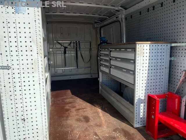 Fiat Ducato OFFICINA MOBILE - PASSO MEDIO TETTO BASSO attrezza - foto 4 di 4