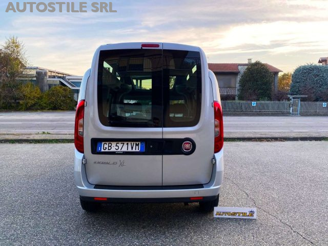 Fiat Doblo Maxi - XL 1.6 M-Jet Passo Lungo Tetto Alto 5 posti - foto 2 di 4