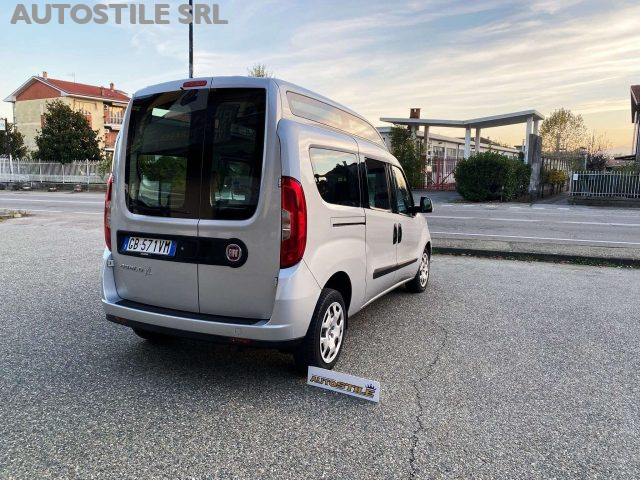 Fiat Doblo Maxi - XL 1.6 M-Jet Passo Lungo Tetto Alto 5 posti usato a TORINO