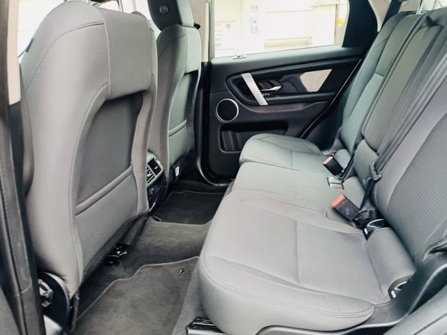 Land Rover Discovery Sport 7 posti 2.0 TD4 163 CV AWD Auto - foto 4 di 4