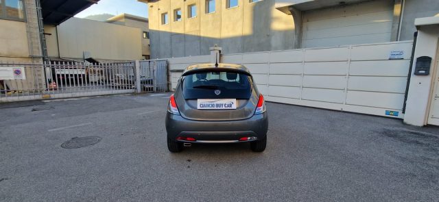 Lancia Ypsilon 1.0 FireFly 5 porte S&S Hybrid Ecochic Gold - foto 3 di 4