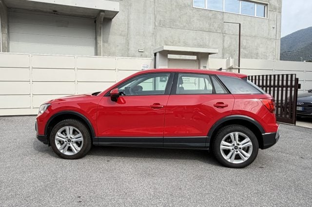 Audi Q2 35 TDI S tronic Business pari al nuovo - foto 2 di 4