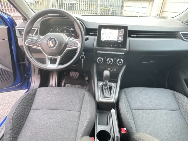Renault Clio autocarro Full Hybrid E-Tech 5 porte Business, del 2022, 85.000 km, in vendita a Concesio (BS)