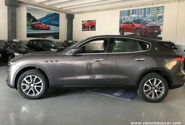 Maserati Levante V6 Diesel 250 CV AWD sport - foto 3 di 4