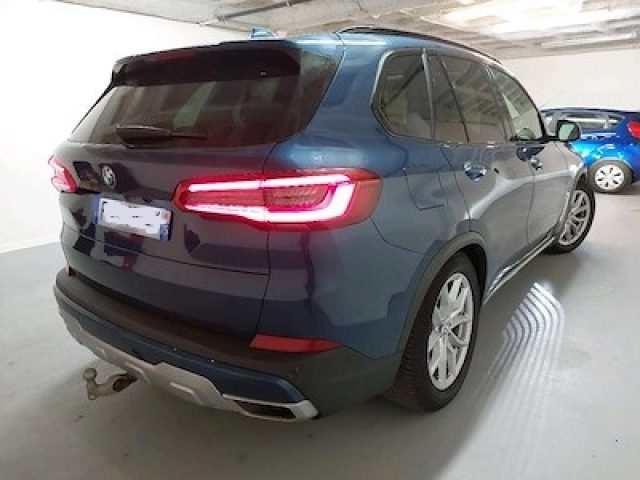 BMW X5 xDrive30d xLine in arrivo - foto 2 di 4