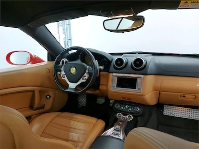 Ferrari California California AUTOMATICA, del 2011, 36.000 km, in vendita a Concesio (BS)