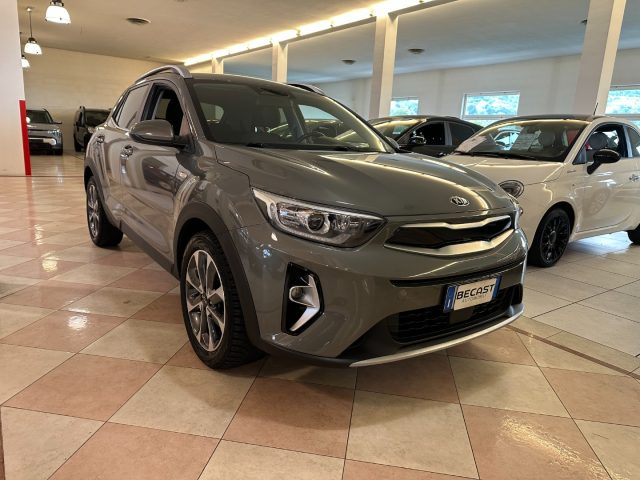Kia Stonic 1.0 T-GDi 100 CV MHEV iMT Style UNICO PROPRIETARIO - foto 2 di 4