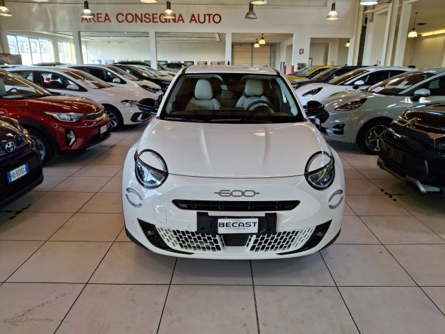 Fiat 600 Hybrid 100 CV DCT MHEV La Prima - PROMO K73 - foto 2 di 4