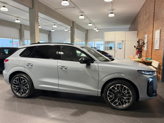 Audi Q3 TDI S tronic S Line edition KM0 - NAVI - TECH PLUS - foto 4 di 4