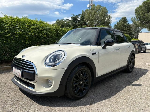 MINI Cooper D 1.5 5 porte AUT - NAVI - LED - BT - PDC POST. - 16 usato a IMOLA