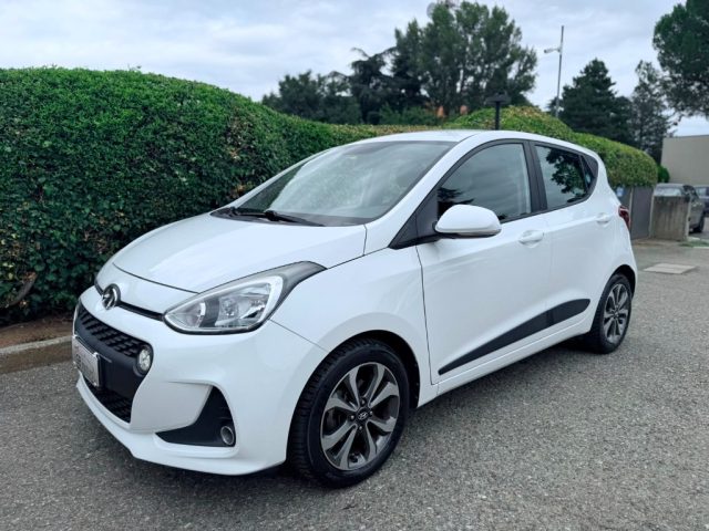 Hyundai i10 1.0 MPI Login NEOPATENTATI - BT - 15 usato a IMOLA