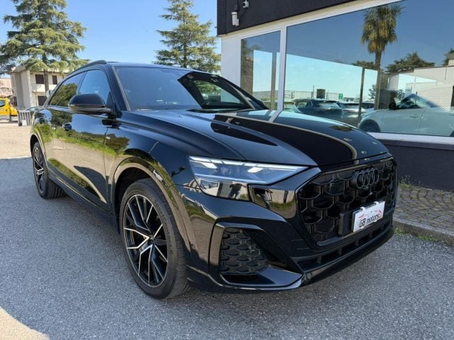 Audi Q8 50 TDI 286 CV quattro S line edition Black Pack - foto 3 di 4