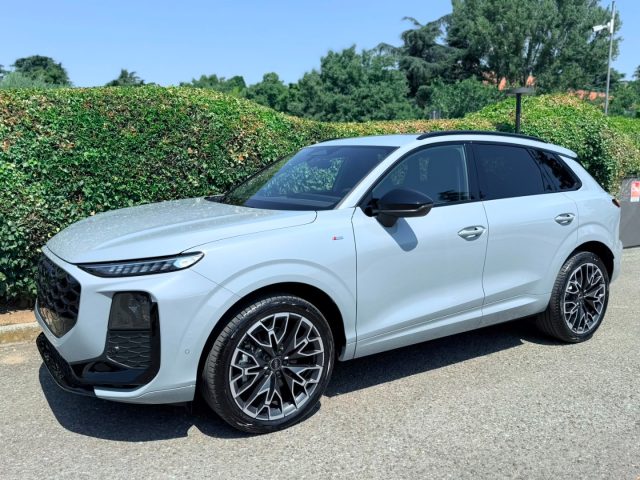 Audi Q3 TDI S tronic S Line edition KM0 - NAVI - TECH PLUS - foto 3 di 14