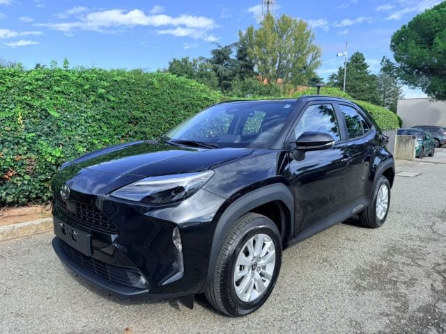 Toyota Yaris Cross 1.5 Hybrid 5p. E-CVT Active LED - BT - ACC - 16, del 2026, 5 km, in vendita a Imola (BO)