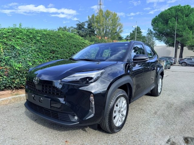 Toyota Yaris Cross 1.5 Hybrid 5p. E-CVT Active LED - BT - ACC - 16 - foto 2 di 4