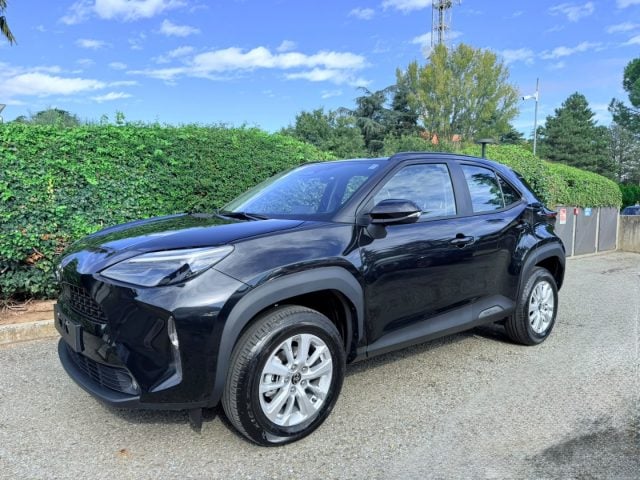 Toyota Yaris Cross 1.5 Hybrid 5p. E-CVT Active LED - BT - ACC - 16 - foto 3 di 4