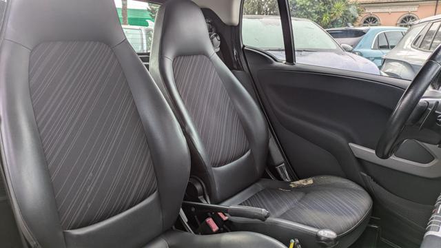 smart forTwo 0.8d 54cv, del 2013, 150.195 km, in vendita a Roma (RM)