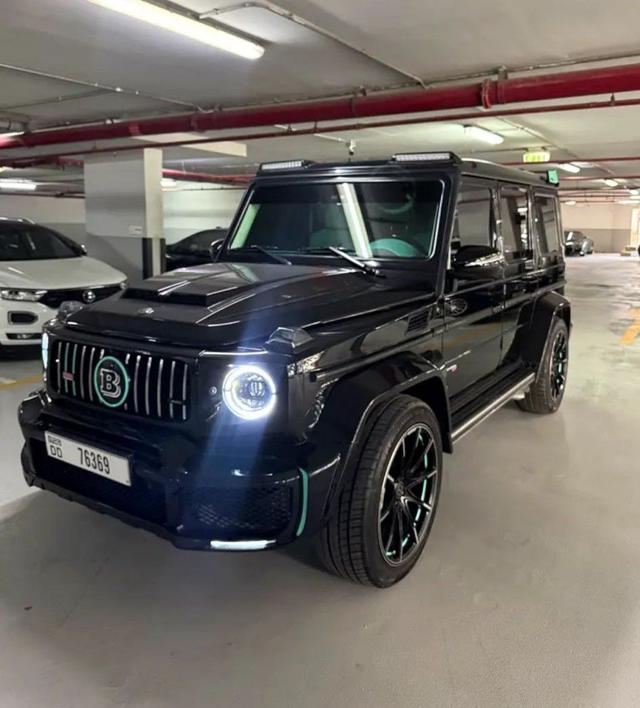 Mercedes-Benz G 63 AMG Brabus 571cv 760nm INTERNI TIFFANY COFANO CARBONIO usato a ROMA