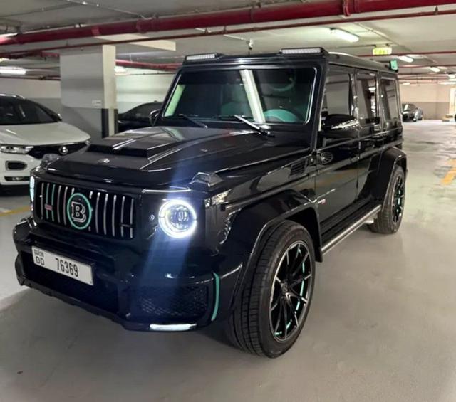 Mercedes-Benz G 63 AMG Brabus 571cv 760nm INTERNI TIFFANY COFANO CARBONIO usato a ROMA