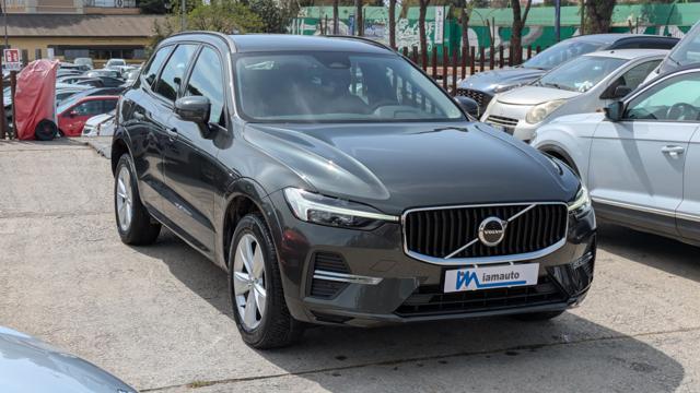 Volvo XC60 B4 D AWD 2.0cc 197cv GEARTRONIC GOOGLE CRUISE C. - foto 4 di 4