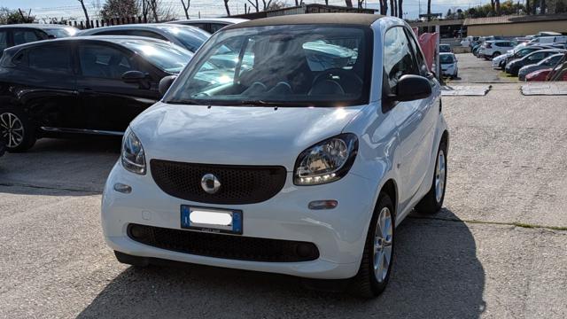 smart forTwo 0.9cc 90cv AUTOMATICA CRUISE CONTROL CLIMA usato a ROMA