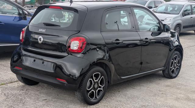 smart forFour Twinamic 1.0cc 71cv - foto 3 di 4