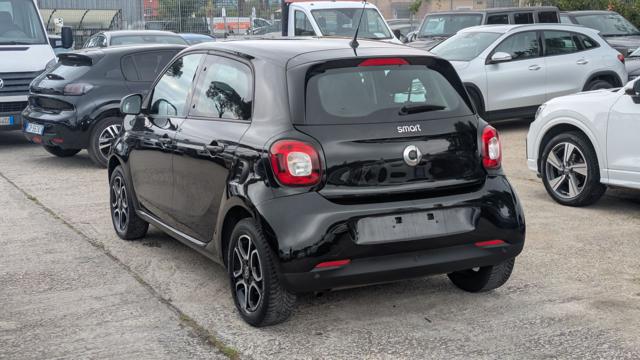 smart forFour Twinamic 1.0cc 71cv - foto 4 di 4