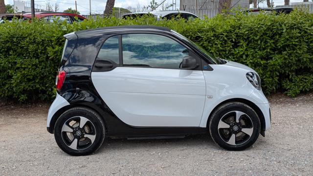 smart forTwo EQ Passion * ZERO EMISSION * - foto 4 di 4