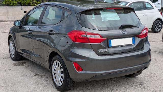 Ford Fiesta Titanium 1.1cc 85cv - foto 4 di 4