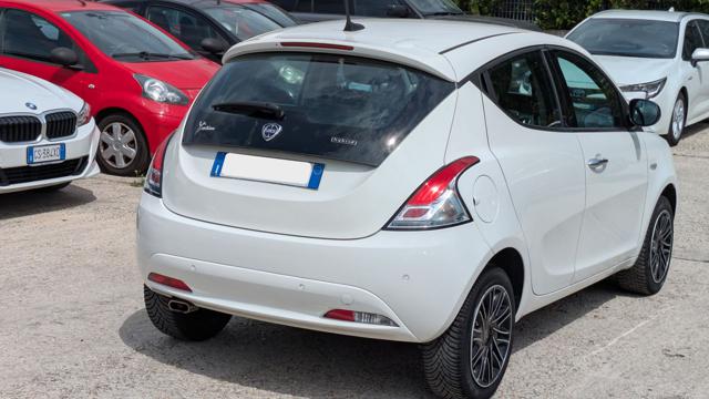 Lancia Ypsilon 1.0 FireFly GOLD 70cv - Hybrid - foto 4 di 4