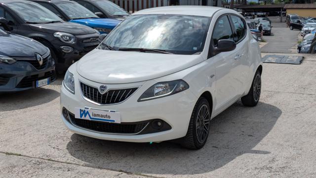 Lancia Ypsilon 1.0 FireFly GOLD 70cv - Hybrid - foto 2 di 4