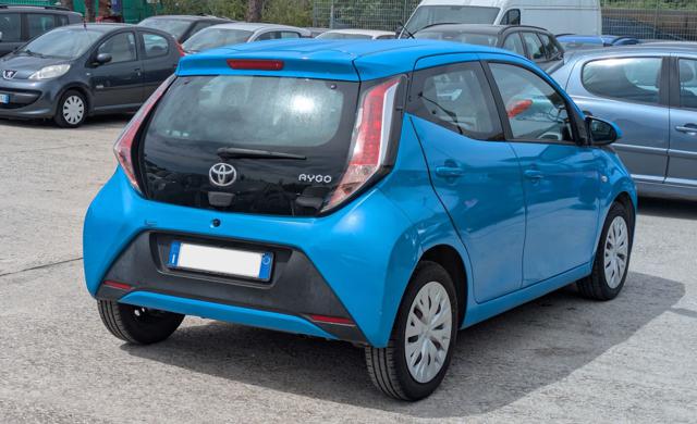 Toyota Aygo GPL 1.0cc 70cv VVT-i - foto 3 di 4