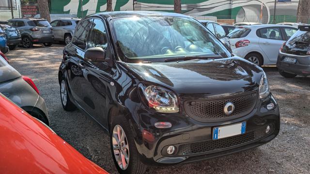 smart forFour 1.0cc 71cv - foto 2 di 4