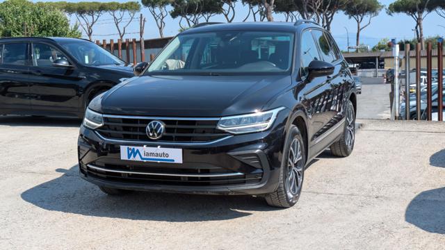 Volkswagen Tiguan Life 2.0TDI 150cv CAMBIO AL VOLANTE usato a ROMA