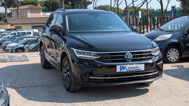 Volkswagen Tiguan Life 2.0TDI 150cv CAMBIO AL VOLANTE - foto 2 di 4