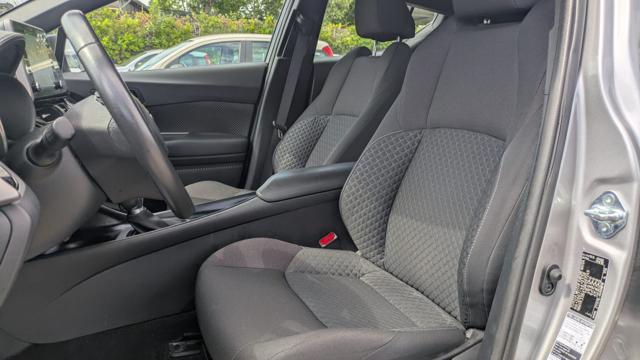 Toyota C-HR 1.8h business - foto 4 di 4
