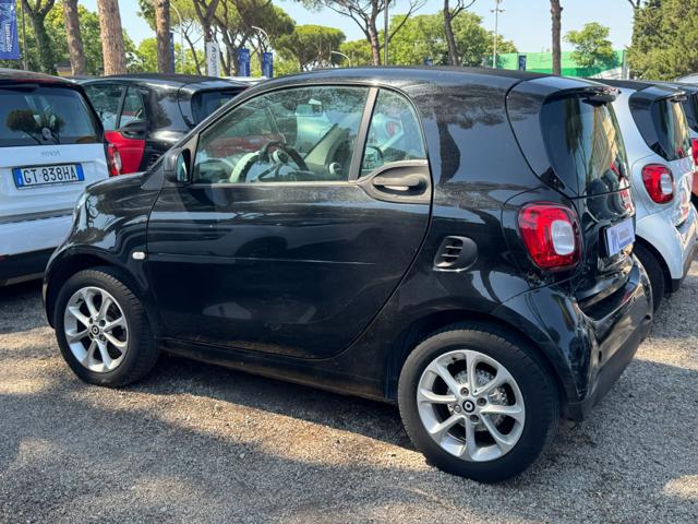 smart forTwo 1.0cc 71cv - foto 4 di 4